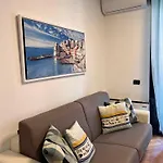 Dock Of The Bay Genova, Stylish Apartment In The Heart Of Genoa With Air Conditioning, Private Free Garage, Harbour View